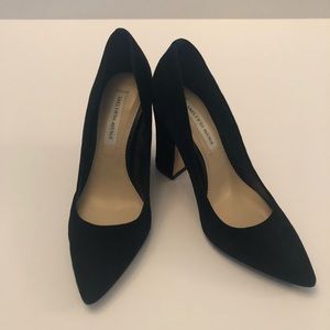 Saks Fifth Avenue pointed toe block heels - black
